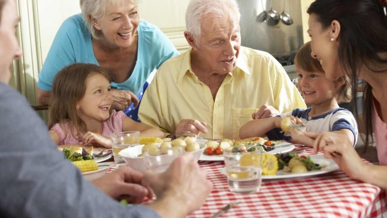De ce dieta anilor ’80 reprezintă un model de sănătate / Specialiști: Revenirea la alimentația din anii 1980, cheia pentru a combate obezitatea și diabetul la generațiile tinere
