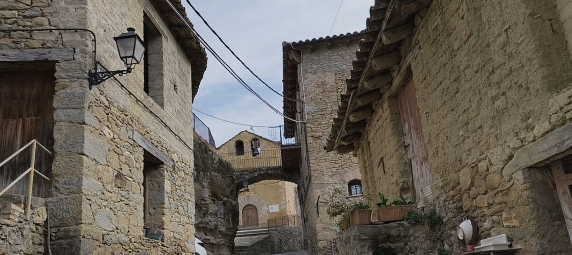 Satul din Spania unde poți primi o casă gratis şi un loc de muncă: Tot ce trebuie să faci este să ai grjă de barul din localitate