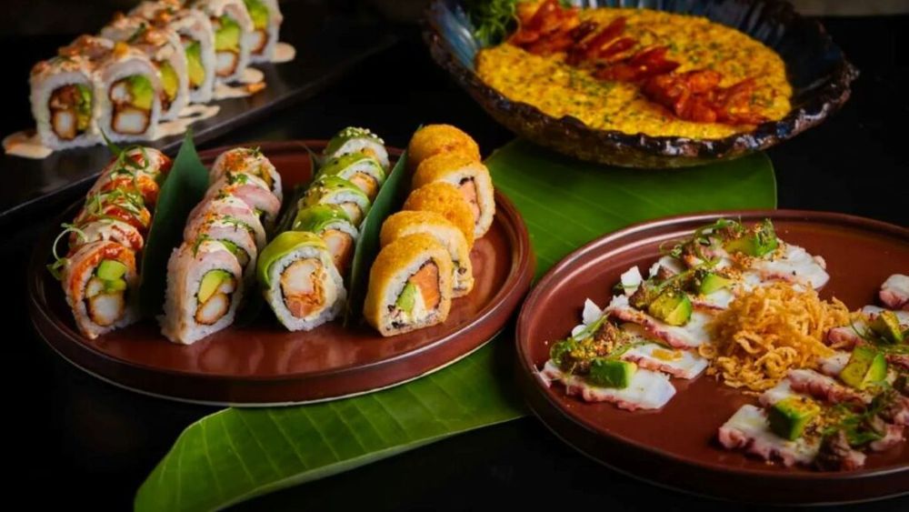 Cum arată gastronomia Nikkei, în care se contopesc tehnicile japoneze cu ingredientele din Peru. O lecție despre cum unele preparate tradiționale câștigă valoare adăugată prin influențe externe, dar și despre adaptare la context