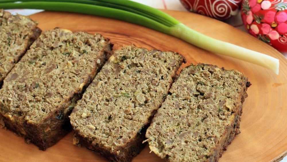 Aperitivul vedetă pentru masa de Paște/ 5 variante de a prepara drobul, rețeta tradițională și alte opțiuni