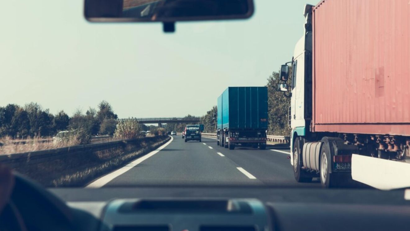 Circulația camioanelor cu cereale restricționată la frontiera între România și Ucraina