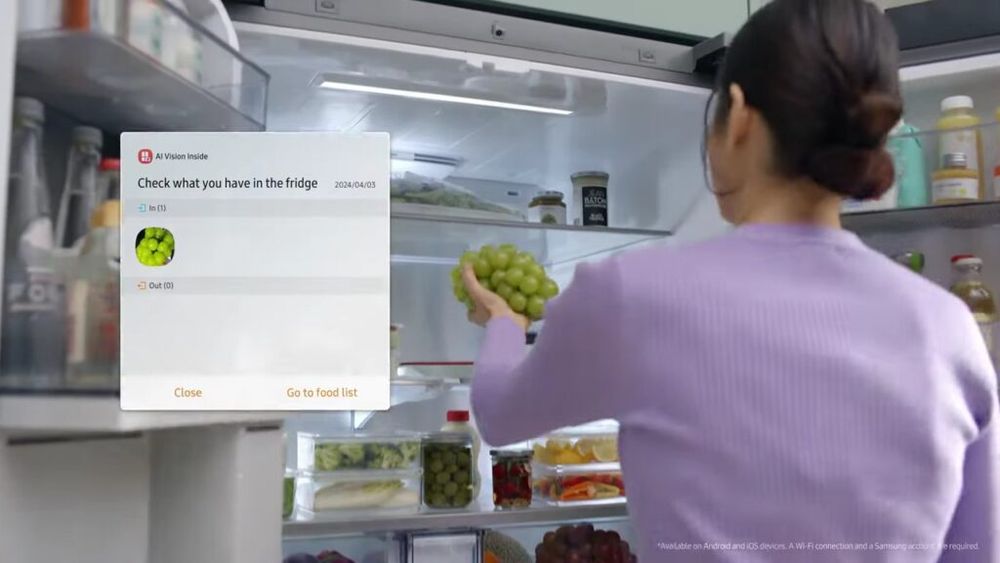 IFA 2024: Frigiderele cu inteligență artificială pot reduce risipa alimentară. Ele știu ce produse urmează să expire și sugerează chiar rețete pentru ele