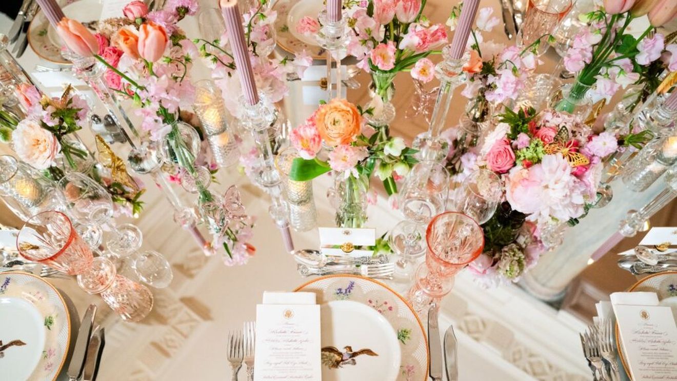 Somon afumat și friptură de vită, la cina de stat oferită de președintele american, Joe Biden, invitatului său, premierul Japoniei