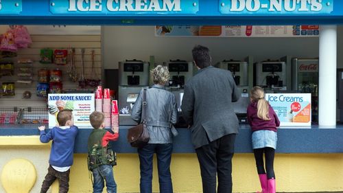 Consumul de alimente ultraprocesate de către copii îi poate expune la un risc mai mare de probleme de sănătate, arată un studiu