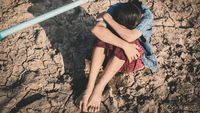 România are cea mai mare rată de deprivare severă în rândul tinerilor din UE. Băncile pentru Alimente cer implicarea companiilor pentru sprijinirea familiilor vulnerabile