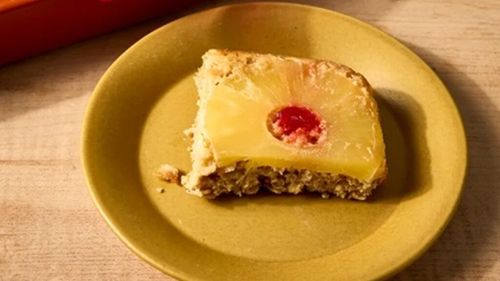 Ovăz copt cu gust de prăjitură răsturnată cu ananas / Un mic dejun gustos, dulce și hrănitor, în același timp