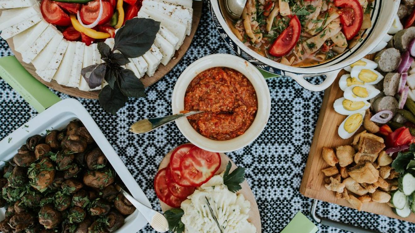 FOTO | Peste 20 de evenimente transformă Colinele Transilvaniei într-una dintre cele mai atractive destinații ale lunii august. Brunch-uri, festivaluri, competiții sportive și concerte în sate istorice