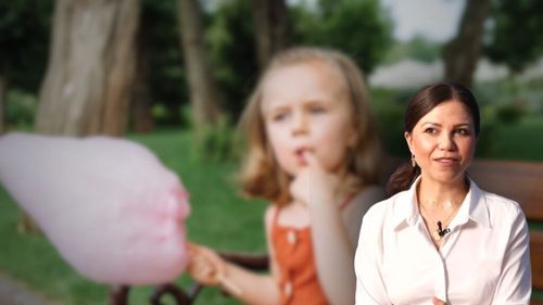 VIDEO | Cum se naște mâncatul emoțional / Psiholog Cristina Bragarencu: „Dulciurile date copiilor creează tipare nesănătoase”