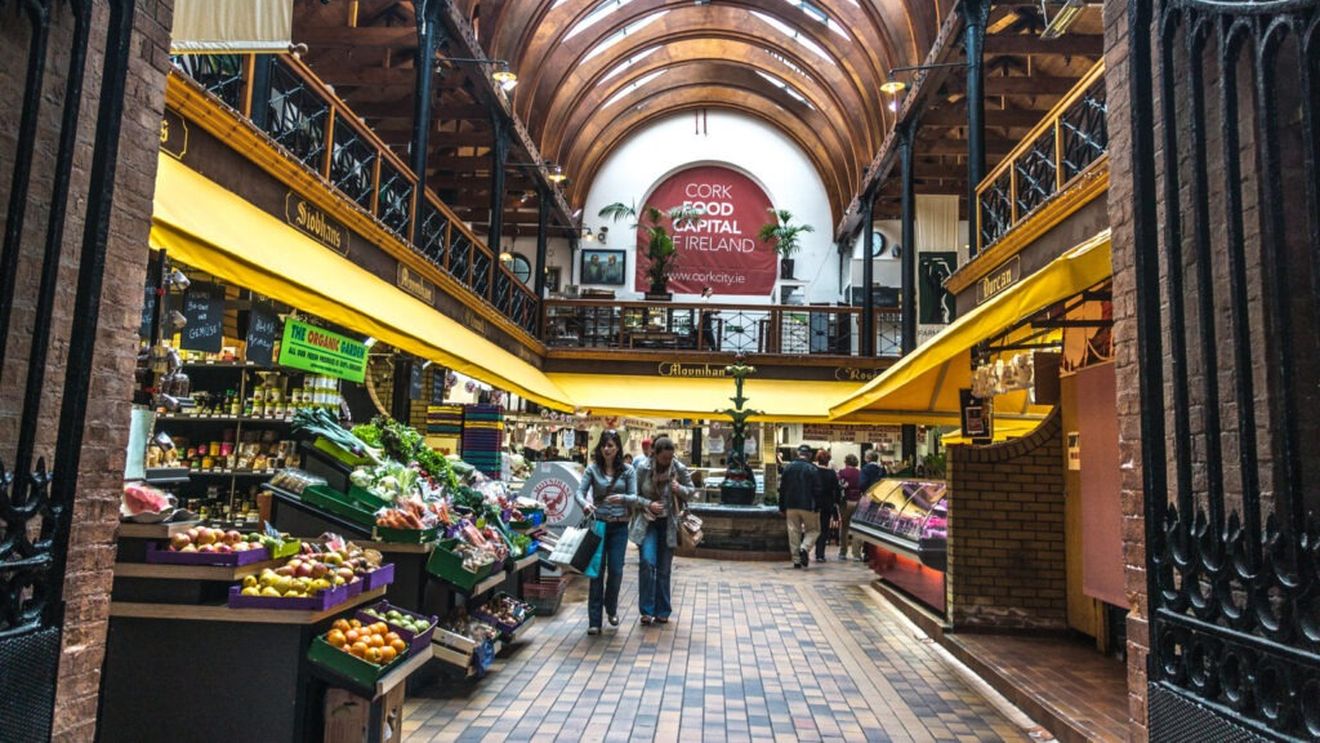 Sfaturi pentru a mânca bine în străinătate, de la o jurnalistă pasionată de gastronomie și călătorii: „Restaurantele cu adevărat autentice nu au nevoie să-și facă reclamă”