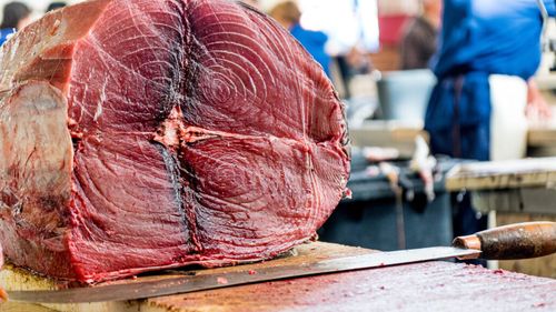 Carne de vită provenită din Brazilia, cu urme de hormoni interzisi în UE, descoperită pe piața europeană / Produsele au fost retrase de la vânzare / Fermierii cer controale mai stricte în contextul acordului comercial cu statele Mercosur