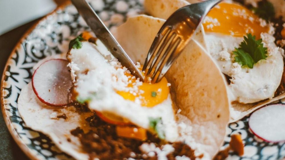 Ouăle, cel mai sănătos și hrănitor aliment de pe pământ/ 6 motive pentru sunt numite “multivitaminele naturii”: Hrănesc creierul, protejează ochii, îmbunătățesc profilul colsterolului și ajută la slăbit