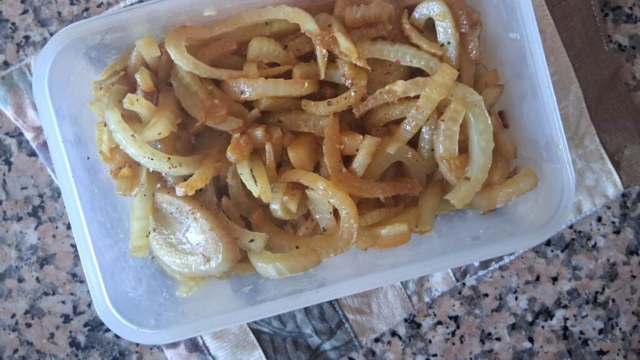 Garnituri vegetale. Cum poți prepara rapid o garnitură din fenicul pe lângă o porție de piept de pui sau de pește