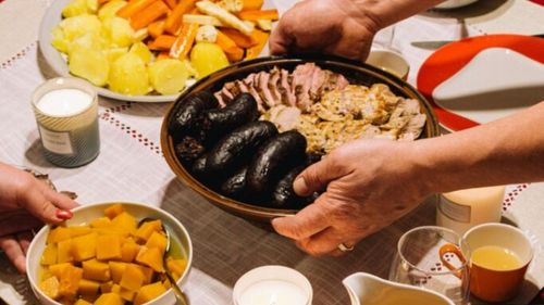 Șase ingrediente utilizate în bucătăria spaniolă care îi sperie pe străini / Nu și pe români, care le consumă în mod tradițional