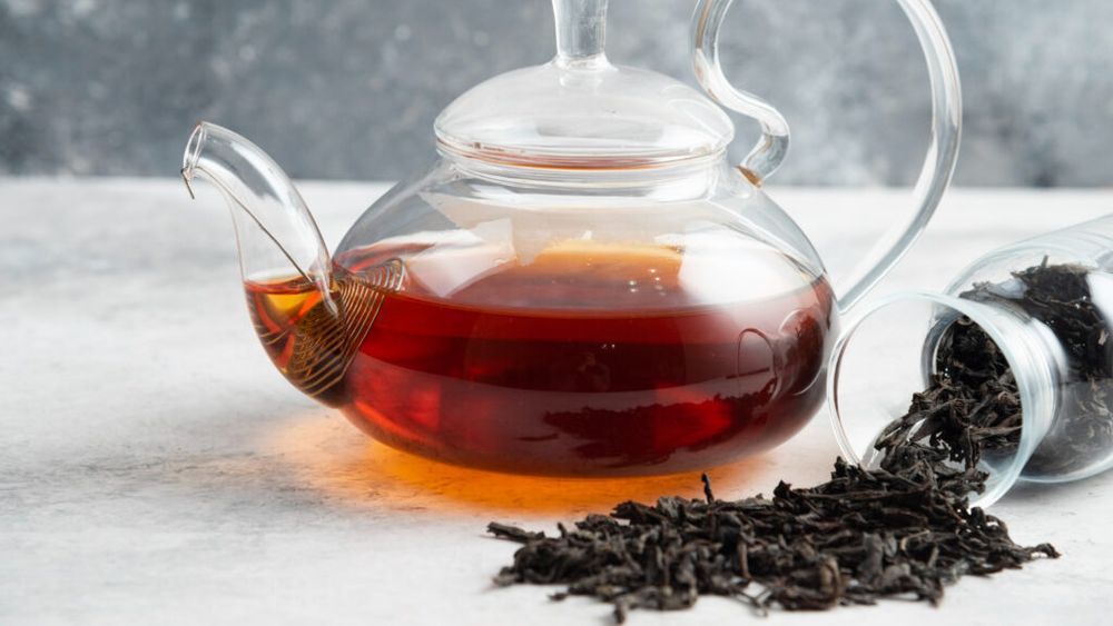 Ceaiul, băutura care urcă în topul preferințelor / De la frunza verde la infuzia perfectă, o artă pe care o poți stăpâni / Ghid esențial pentru începători și pasionați în prepararea ceaiului