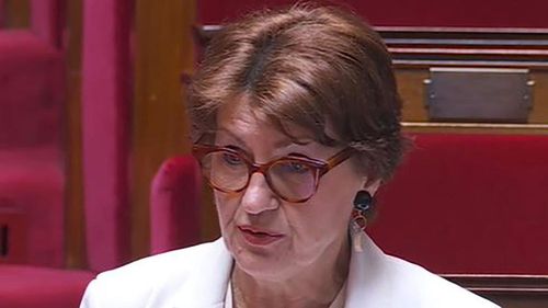 Noul ministru francez al Agriculturii, Annie Genevard, este profesor de limbi clasice/A activat, inclusiv ca deputat, în mai multe grupuri de studiu dedicate zonei montane, vieții rurale și berii