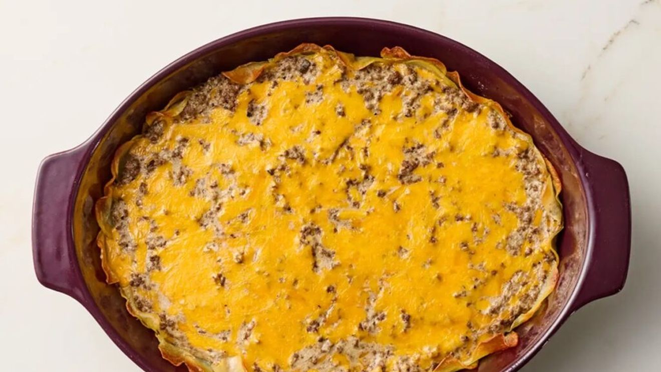 Preparatul „comfort food” care adună toată familia la masă / Seamănă cu o musaca, dar e mai gustos și mai rafinat