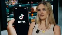 VIDEO | Laura Savu, TikTok România: „Nu mai vrem să mâncăm aceeași oală de ciorbă o săptămână” / Generația care schimbă modul în care privim mâncarea
