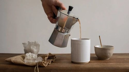 Ce efect are consumul de cafea în fiecare dimineață asupra sănătății intestinale / Te ajuta să trăiești mai mult?