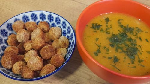 Rețetele Juanitei/ Supă cremă de legume cu perișoare de pui/ Pentru varianta de post înlocuim perișoarele din carne cu chiftele de falafel
