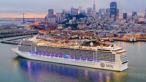 Crozieră în jurul lumii: 132 de zile, 5 continente și gastronomie de top/ 2300 de pasageri au plecat din Barcelona pentru un ocol al Pământului pe un oraș plutitor