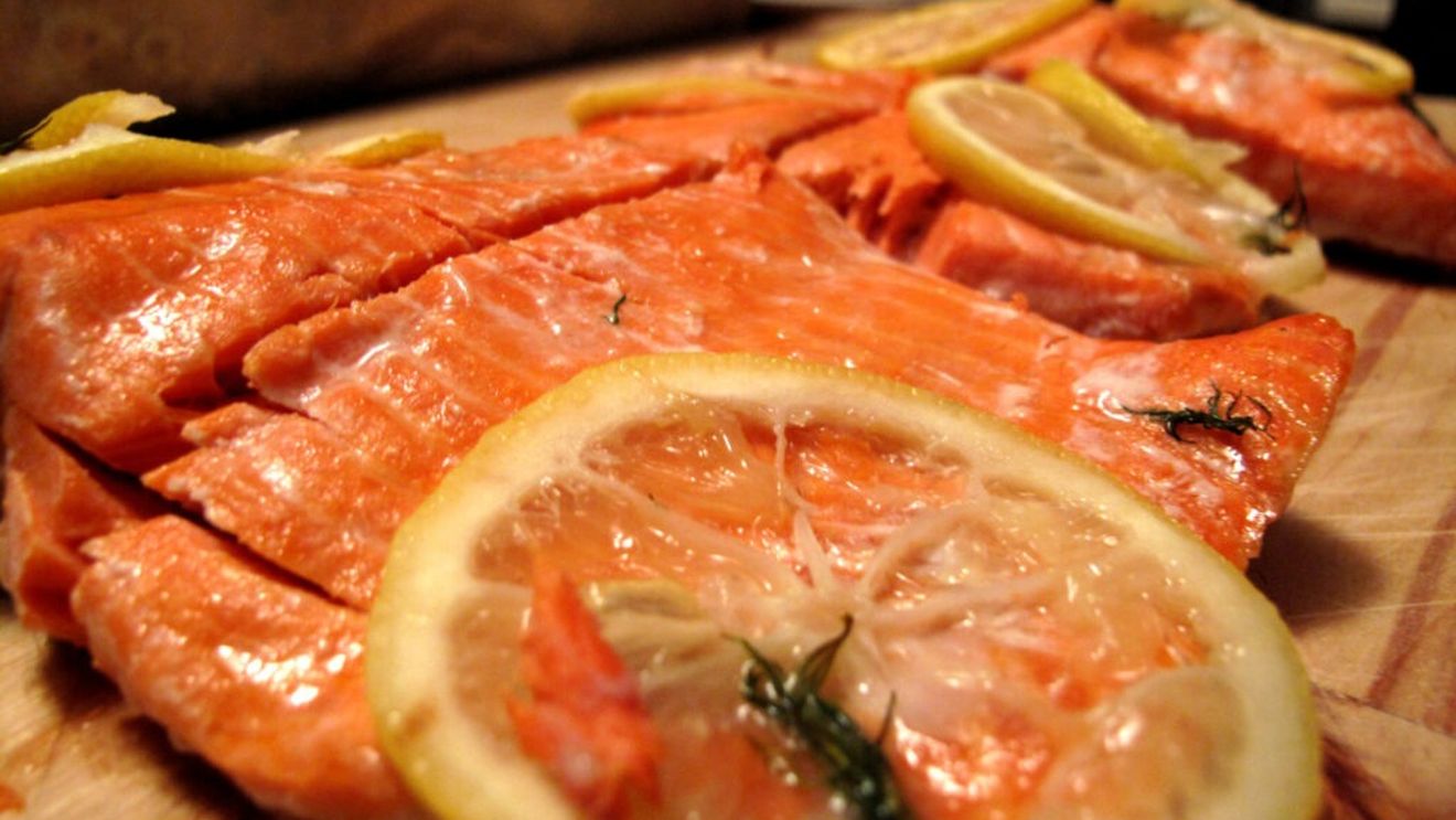 Somon cu lămâie/Rețeta perfectă pentru o cină ușoară, atunci când ai puțin timp pentru gătit