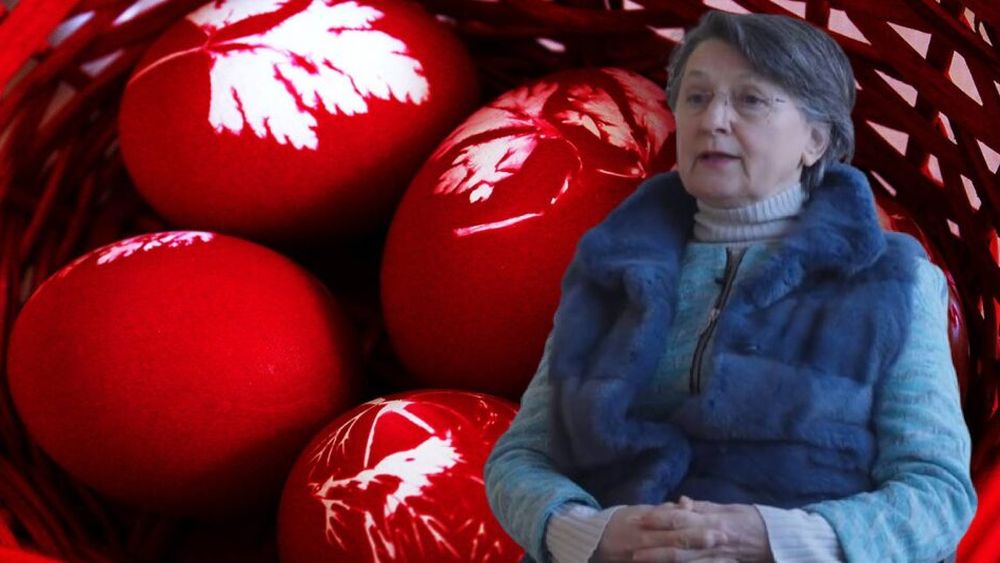 VIDEO | Cum vopsești ouăle de Paște cu ingrediente naturale. Florica Zaharia, artizan român: „Sumacul este folosit mai puțin la noi, dar este una dintre sursele de taninuri clasice”