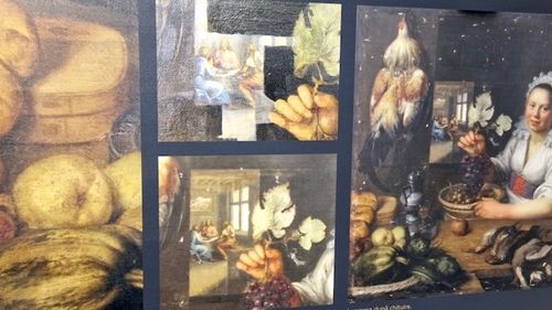 O scenă biblică ascunsă, descoperită în timpul restaurării unui tablou de patru secole la Muzeul Brukenthal / Restauratorii au descoperit „Cina din Emaus” sub un strat de vopsea neagră