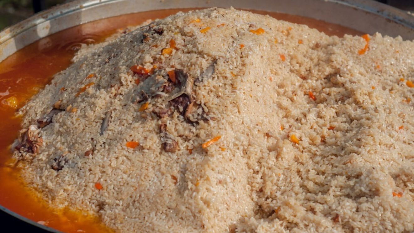 Un chef italian care cândva îi gătea lui Putin și delegațiilor străine acum face de mâncare pentru „amărâți”, călătorind în zonele de front din teritoriile ocupate în Ucraina