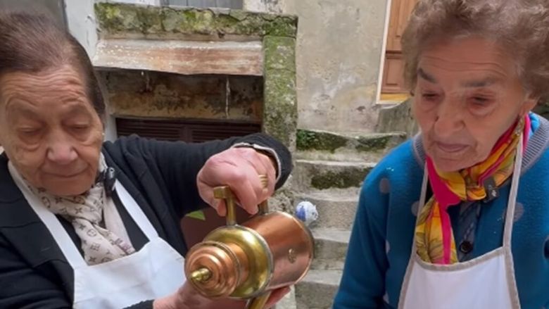 Două bunici din Italia au readus la viață o brutărie din 1307 / Pâinea cu maia și focaccia coaptă pe lemn au devenit virale pe Instagram și atrag mii de turiști