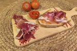 VIDEO FOTO | Gustare iberică, cu roșii proaspete și jamon (sau prosciutto). Micul dejun al spaniolilor, dar merge și la cină