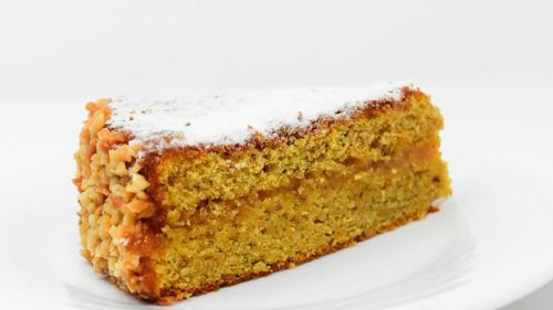 Ce deserturi au comandat românii anul trecut de Paște: Au fost populare croissantele, gogoșile și tortul de morcovi