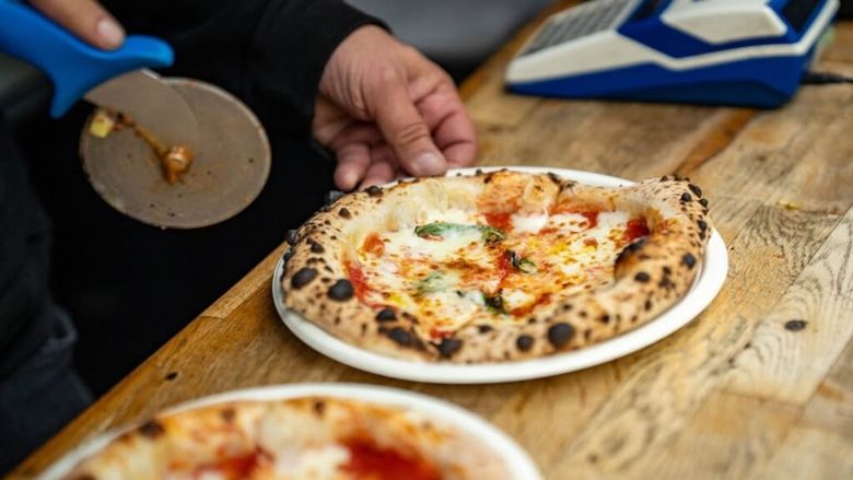 Palermo, orașul european în care street food-ul devine experiență gastronomică / Arancine, panelle, sfincione și pani ca meusa sunt câteva dintre preparatele pe care le găsești „pe stradă”