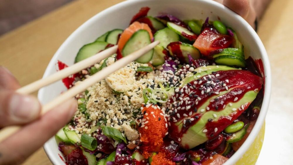 Consumă aceste 15 alimente, pentru a te menține în formă/ Sărace în calorii și bogate în fibre, aceste alimente, ieftine și la îndemâna oricui, te ajută nu doar să nu te îngrași, ci și să-ți păstrezi sănătatea