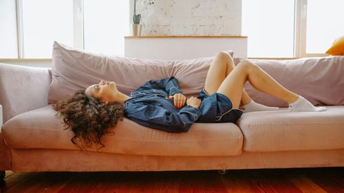 Zece remedii pentru boala ficatului gras, aflate la îndemâna oricui / Slăbitul, dieta mediteraneeană și cafeaua sunt doar câteva dintre metodele ce v-ar putea reda sănătatea ficatului