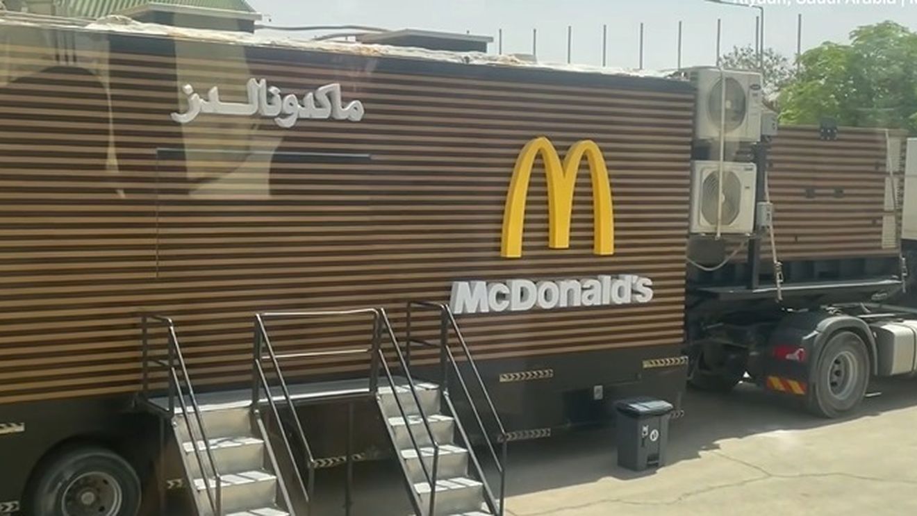 Autoritățile saudite au pregătit un McDonald's mobil la Riad pentru președintele american Donald Trump, în cadrul vizitei oficiale organizată mult dincolo de protocoale standard