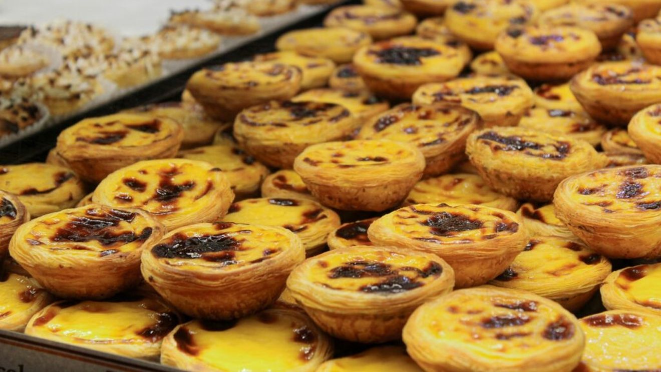 Cum produce și vinde legal un antreprenor de la Napoli celebrele pastéis de nata portugheze, fără să aibă un laborator propriu. O poveste care poate servi drept model de urmat pentru orice produs