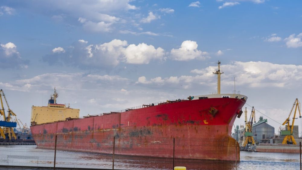 Prin România au fost tranzitate peste 70 de milioane de tone de mărfuri, din care 55 de milioane de tone au fost cereale si produse agricole / Portul Constanţa a devenit cel mai important port de la Marea Neagră, susține ministrul Grindeanu