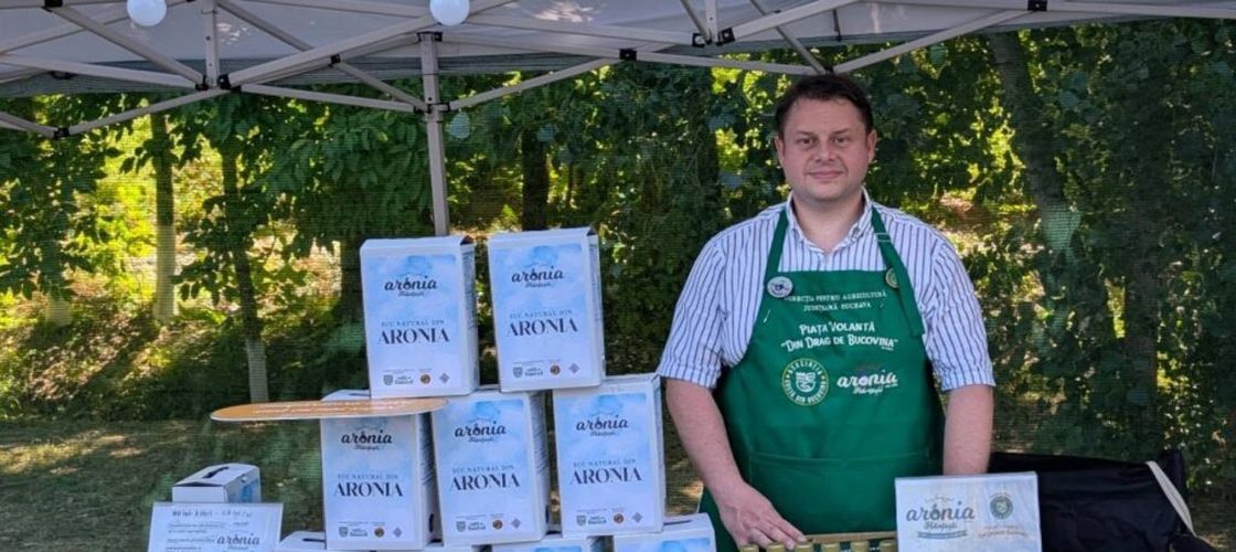 INTERVIU | A pornit cu trei hectare de aronia și produce astăzi până la 20 de tone pe an. Alexandru Andrieș, antreprenor din Suceava: „Dacă nu știi să vinzi, ai o problemă”