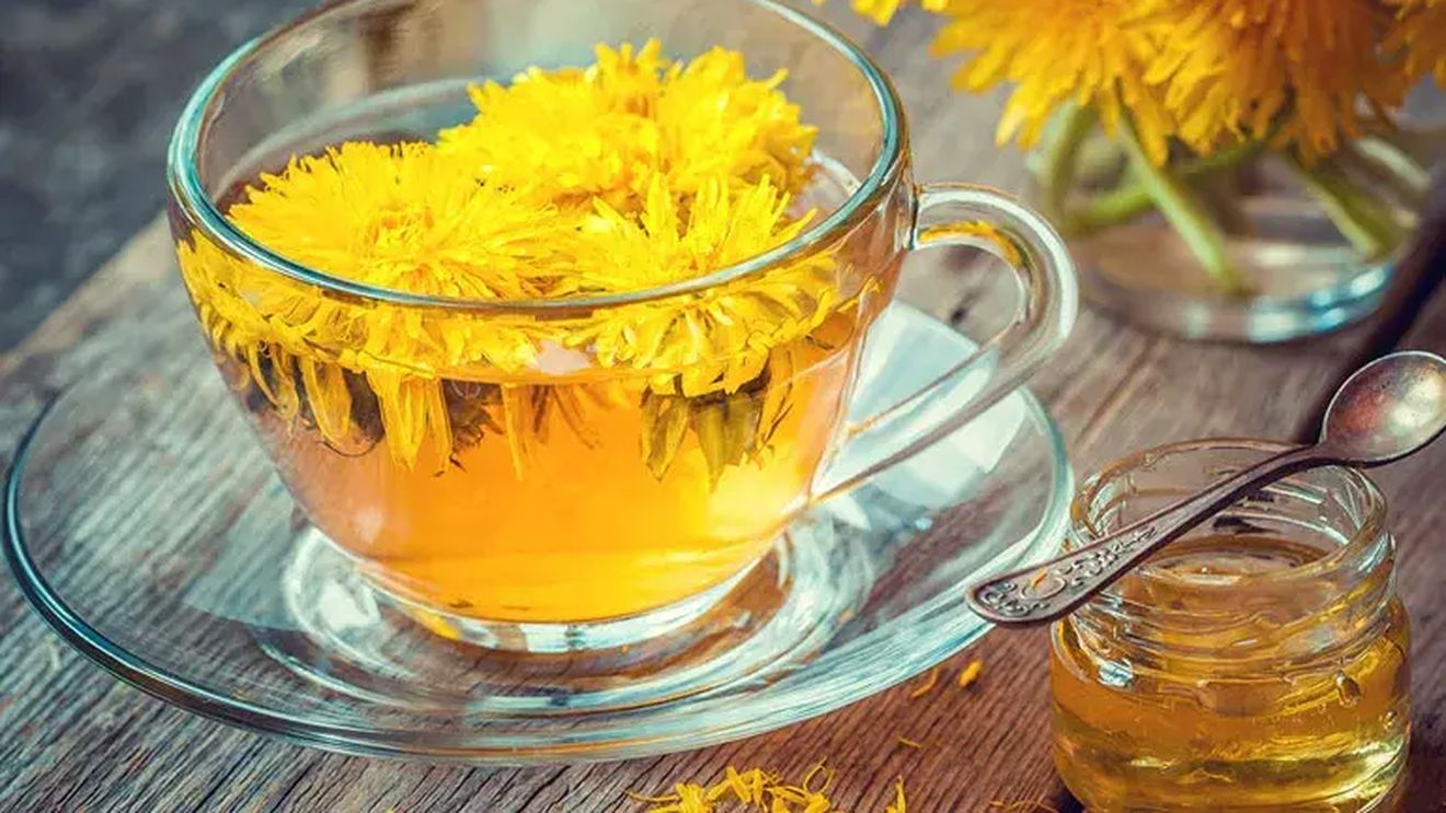 Cel mai bun ceai pentru ficat care poate fi cules direct din natură, în România / Alte beneficii: poate susține sănătatea inimii și reduce nivelul trigliceridelor / Rădăcinile se recoltează toamna 