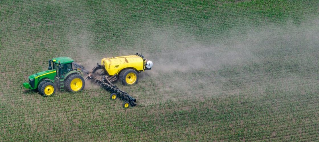 Studiu: Un pesticid folosit în agricultură, asociat cu modificări ale dezvoltării creierului la copii