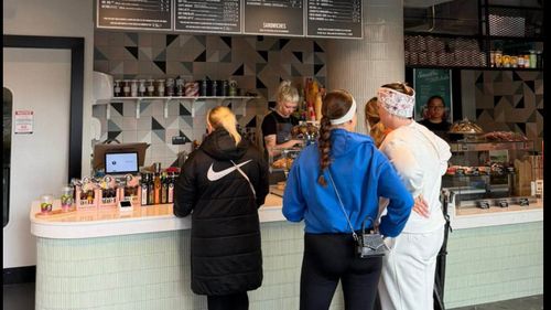 Amandina românească, vedetă în Dublin. Radu Savopol: „Deserturile fac peste 10% din vânzările zilnice ale 5 to go”