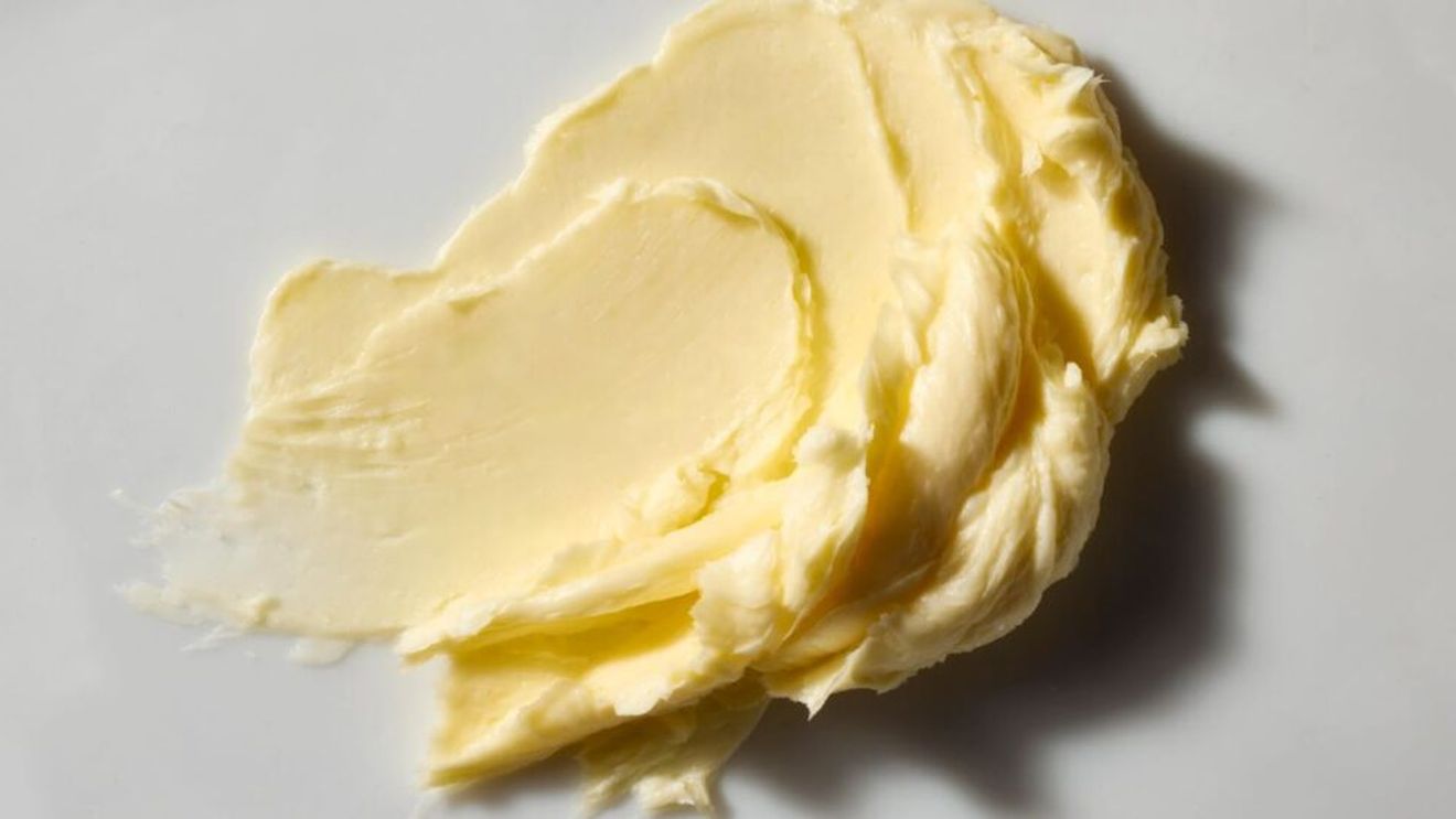 Celebrul unt obținut „din aer” susținut de Bill Gates a fost lansat de curând pe piață. „Nu se eliberează gaze cu efect de seră, nu ocupă terenuri agricole și consumă mai puțin de o miime din apa utilizată în agricultura tradițională”