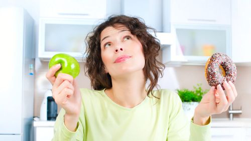 Cafeaua nu a intrat în top / Ce alimente au fost asociate cu cel mai mare risc de deshidratare într-un nou studiu