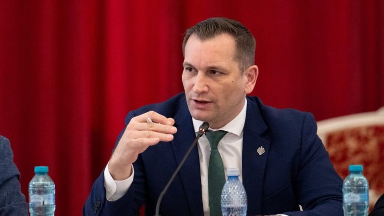 VIDEO | Președintele Comisiei pentru agricultură din Senat, Sebastian Cernic: Agricultura trebuie tratată ca o chestiune de siguranță națională. Fermierul nu este un simplu agent economic, ci un garant al stabilității naționale