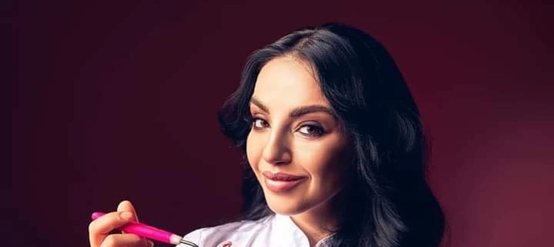 VIDEO | Alexandra Beatrice, Pastry Chef: „Consumatorii au început să fie mult mai atenți și sunt tentați să încerce lucruri noi” /Cum s-au schimbat gusturile românilor la desert