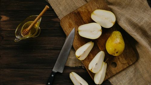 Opt motive pentru care ar trebui să mănânci pere mai des/Aceste fructe te ajută să slăbești și reduc riscul bolilor de inimă și diabet, contribuind și la creșterea imunității, spun cercetătorii