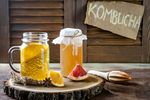 Este kombucha chiar atât de sănătoasă? Un nou studiu pune sub semnul întrebării unele dintre cele mai populare beneficii