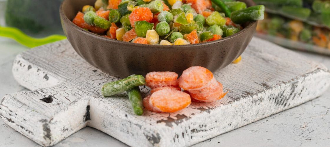 De ce nu ar trebui să fierbi legumele congelate / Experții explică cum pierzi nutrienți fără să îți dai seama / Metodele corecte care păstrează vitaminele