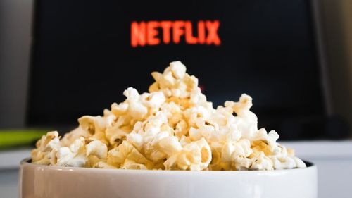 Un fotograf dă în judecată Netflix pentru folosirea imaginilor sale în documentarul „Ești ceea ce mănânci: Un experiment cu gemeni”