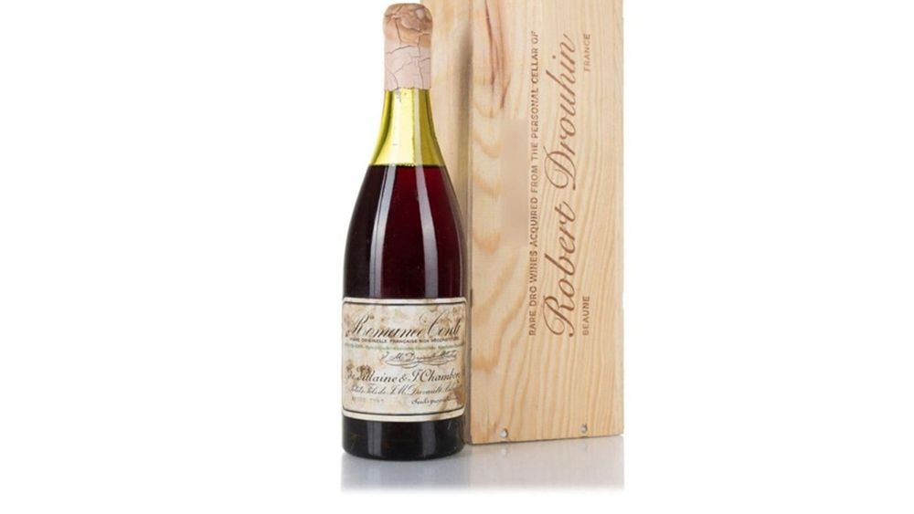 Un vin rar din 1945 a stabilit un record mondial la licitație / Sticla s-a vândut cu peste 800.000 de dolari